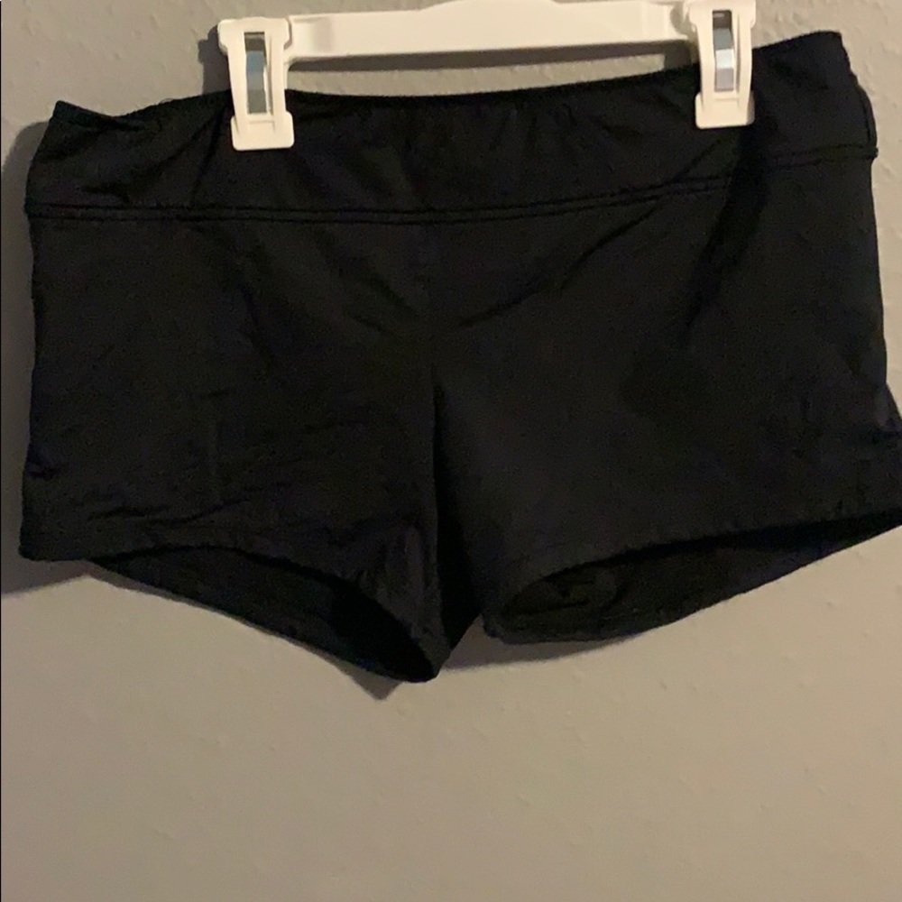 Volleyball shorts